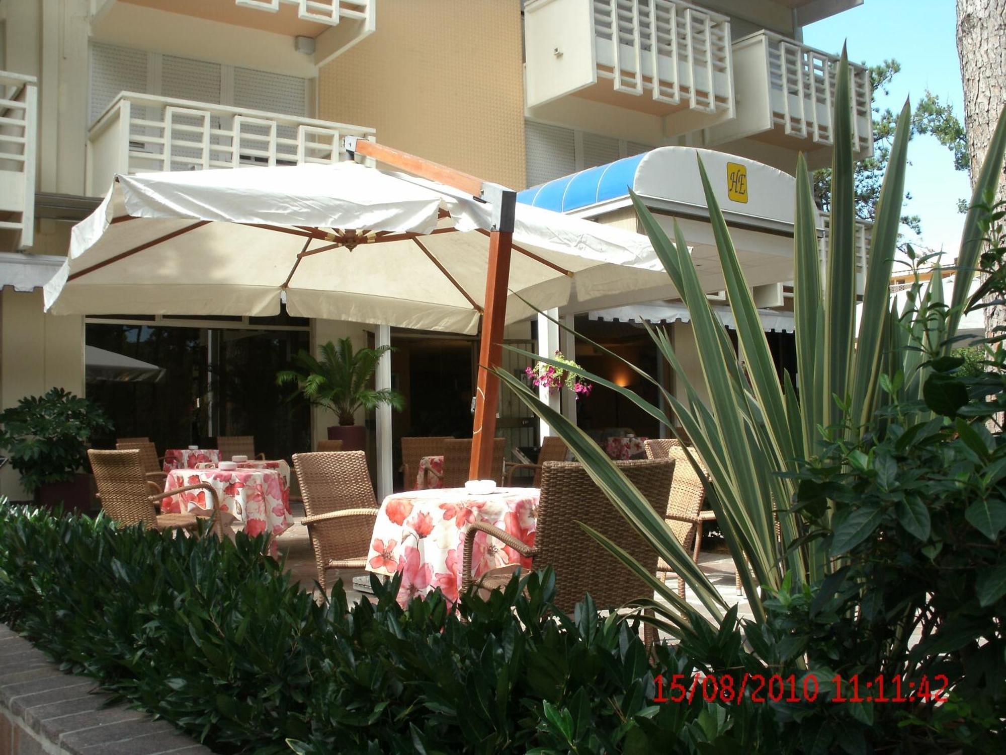 Hotel Eros Lignano Sabbiadoro Dış mekan fotoğraf