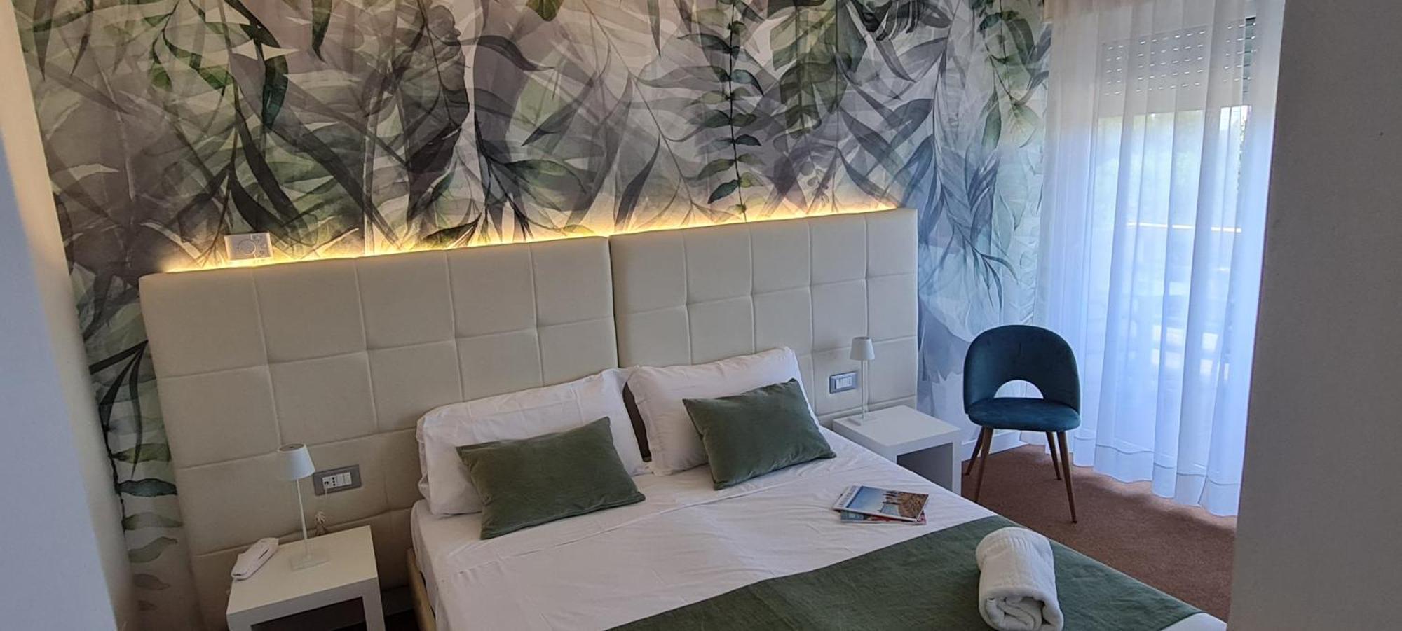 Hotel Eros Lignano Sabbiadoro Dış mekan fotoğraf