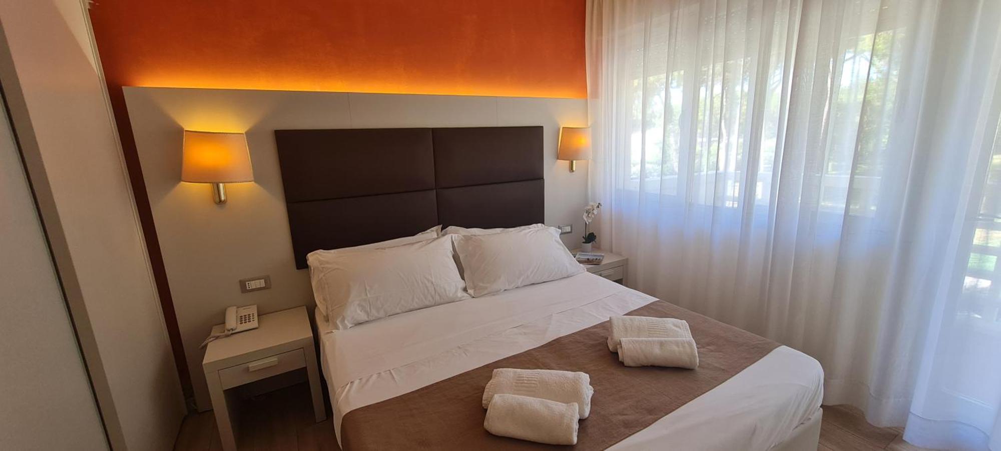 Hotel Eros Lignano Sabbiadoro Dış mekan fotoğraf
