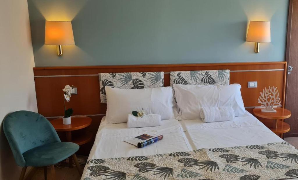 Hotel Eros Lignano Sabbiadoro Dış mekan fotoğraf