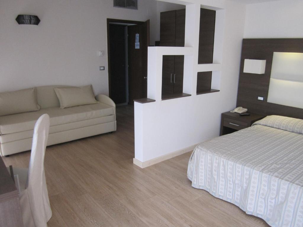 Hotel Eros Lignano Sabbiadoro Dış mekan fotoğraf