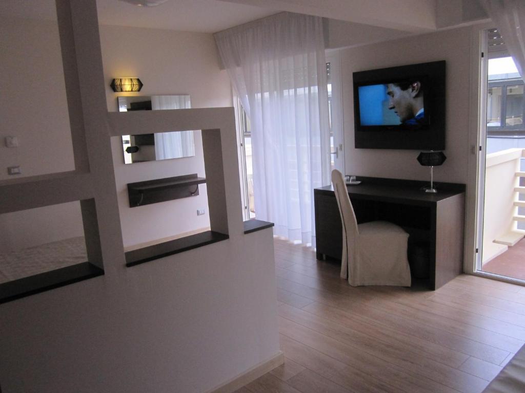 Hotel Eros Lignano Sabbiadoro Dış mekan fotoğraf